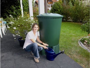 Récupérateur d'eau aérien GARANTIA cylindrique vert , 210 L