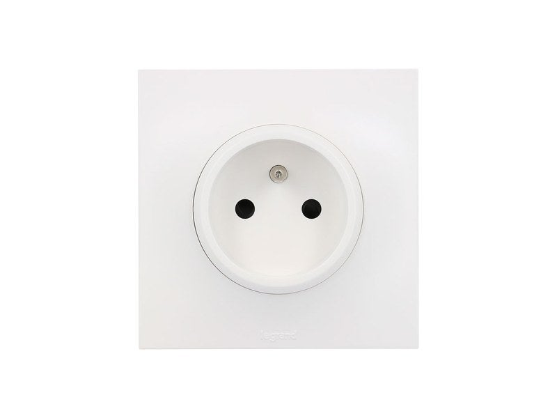 Prise Legrand Neptune 2P Blanc - Occasion En Bon état Pour Intérieur