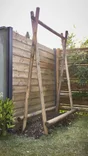 Tuteur bois fraisé, CERLAND, diamètre 6 x L.250 cm