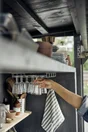 Porte-verres pour meuble d'angle bas