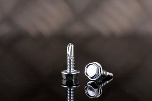 Lot de 20 vis tole tête héxagonale en acier zingué, STANDERS, diam. 4.8 x L.16 mm