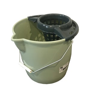 Balai à franges manche métal 124 cm + seau 12 l + essoreur BIG BROSS