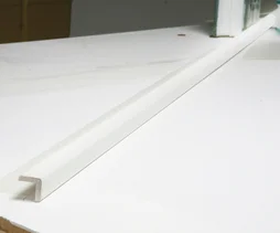 Baguette D'Angle Médium (Mdf) Arrondie Blanc, 28 X 28 Mm, L. 2.44 M