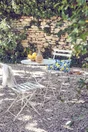 Table de jardin pliante NATERIAL Flora rond blanc 2 personnes