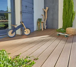 Lame de terrasse luxia 2400x145x2mm composite teck
