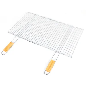 Grille barbecue manche en bois