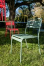 Chaise de jardin Café empilable en métal coloris vert agave