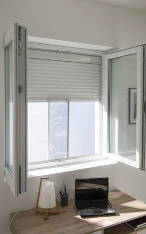 Moustiquaire extensible 70x100 cadre alu blanc