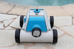 Robot aspirateur de piscine autonome sur batterie, THETHYS BESTWAY