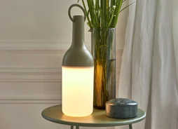 Lampe nomade design tactile ELO int/ext vert - DESIGNERBOX