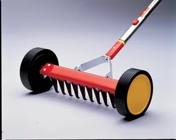 Scarificateur à gazon OUTILS WOLF Multistar, L.170 cm