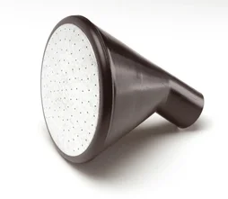 Pomme d’arrosage avec grille métal en plastique EDA noire