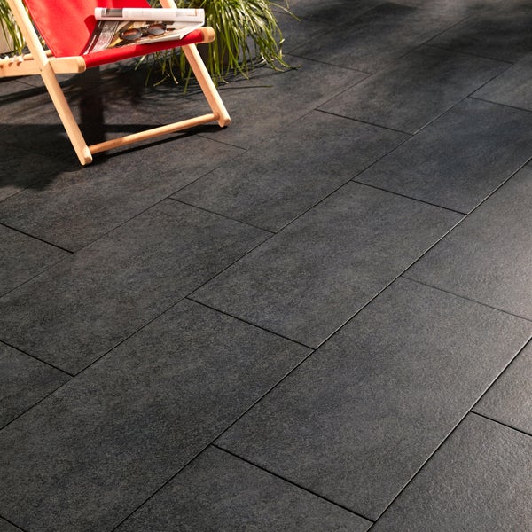 Carrelage sol exterieur forte effet pierre noir Stone edge l.30 x L.60 cm