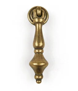 Bouton de meuble figuré, zamak laitonné