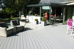 Lame de terrasse chausey 150x22mm sur mesurecomposite gris clair