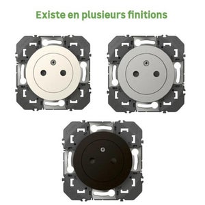 Prise avec terre affleurante, à assembler Dooxie, LEGRAND, noir