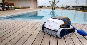 Robot de piscine électrique MAYTRONICS Dolphin Poolstyle