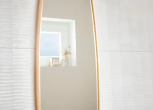 Miroir ovale, l.24 x H.118 cm, doré