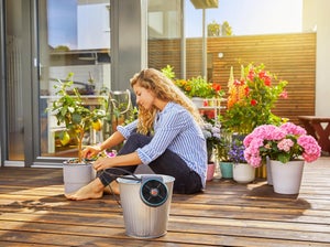 Kit d'arrosage avec goutteur intégré + programmateur solaire, GARDENA 13300-20