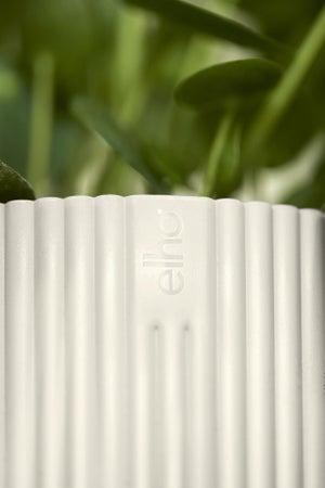 Cache-pot plastique ELHO Diam.16.143 L.16.143 x l.16.143 x H.14.784 cm blanc soi