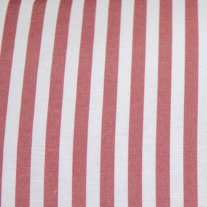 Coussin l.30 NATERIAL Strips rouge cabaret