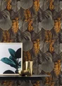 Papier peint tropical noir doré