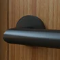 Ensemble de porte sur rosace INSPIRE, peint noir sans trou
