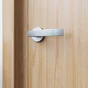 Ensemble de porte sur rosace Louna INSPIRE, ncikel satiné sans trou
