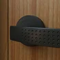 Ensemble de porte sur rosace Louna  INSPIRE, peint noir mat sans trou