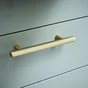 Poignée de meuble Sara, acier laiton brossé, entraxe 96 mm