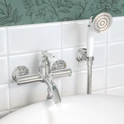 Mitigeur de bain Charm, avec flexible et pommeau brillant / chromé, SENSEA