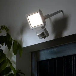 Projecteur à fixer à détection module led 2700 Lm blanc Yonkers INSPIRE