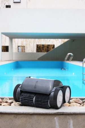 Robot de piscine RUBY pour fond/paroi/ligne sans fils, 4 x 8m