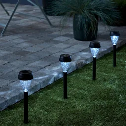Lot de 4 balises solaire à piquer NAOMY, noir, blanc froid, H.33cm, INSPIRE