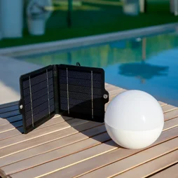 Ampoule boule extérieur Caspe, usb + solaire, IP54, 1300 lumens, INSPIRE