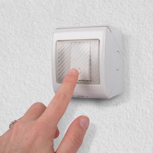 Bouton de sonnette filaire SCS SENTINEL, blanc