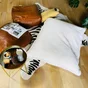 Maxi coussin fausse fourrure 110 x 130 cm champagne