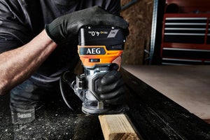 Affleureuse 18v aeg bof18bl3-0