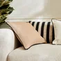 Coussin INSPIRE Kalpe, 45 x 45 cm, trench 5 taupe
