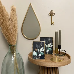 Miroir goutte métal doré 24,5 x 44,5 cm
