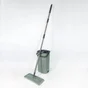 Balai à plat + seau double bac/bouchon vidange, manche inox + 1 recharge microfibre kit Evolution Bigbross