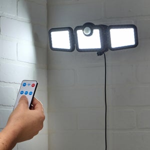 Projecteur extérieur solaire 3 têtes détection 1000lm 6500k ip44 noir