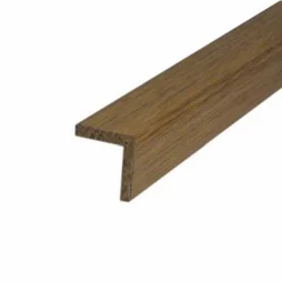 Baguette Angle Chene 2 Bords Droits 26X26X2400 Mm