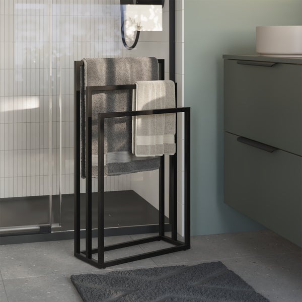 Porte-serviette sur pied noir SENSEA