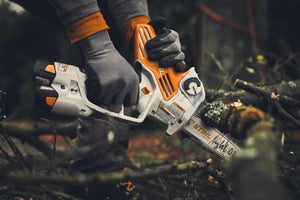 Scie à batterie STIHL GTA 40 20 V, guide de 15 cm