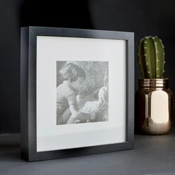 Cadre milo bois 40x40 noir INSPIRE