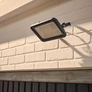 Projecteur extérieur yonkers led 50w 6750lm cct anthracite inspire