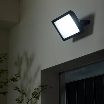 Projecteur extérieur LED, 5700 lumens, blanc froid, Wilets INSPIRE noir